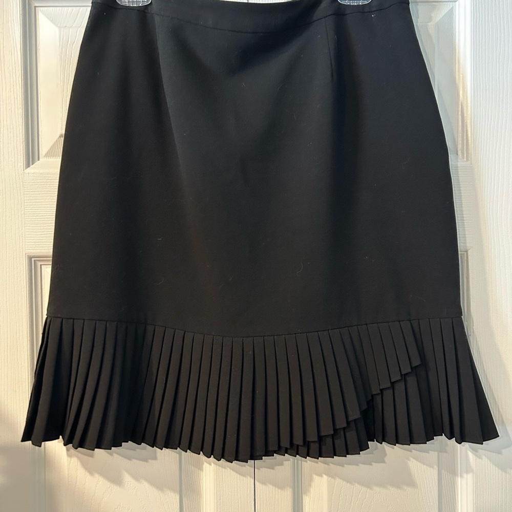 Chic Black A-Line Pleated Skirt